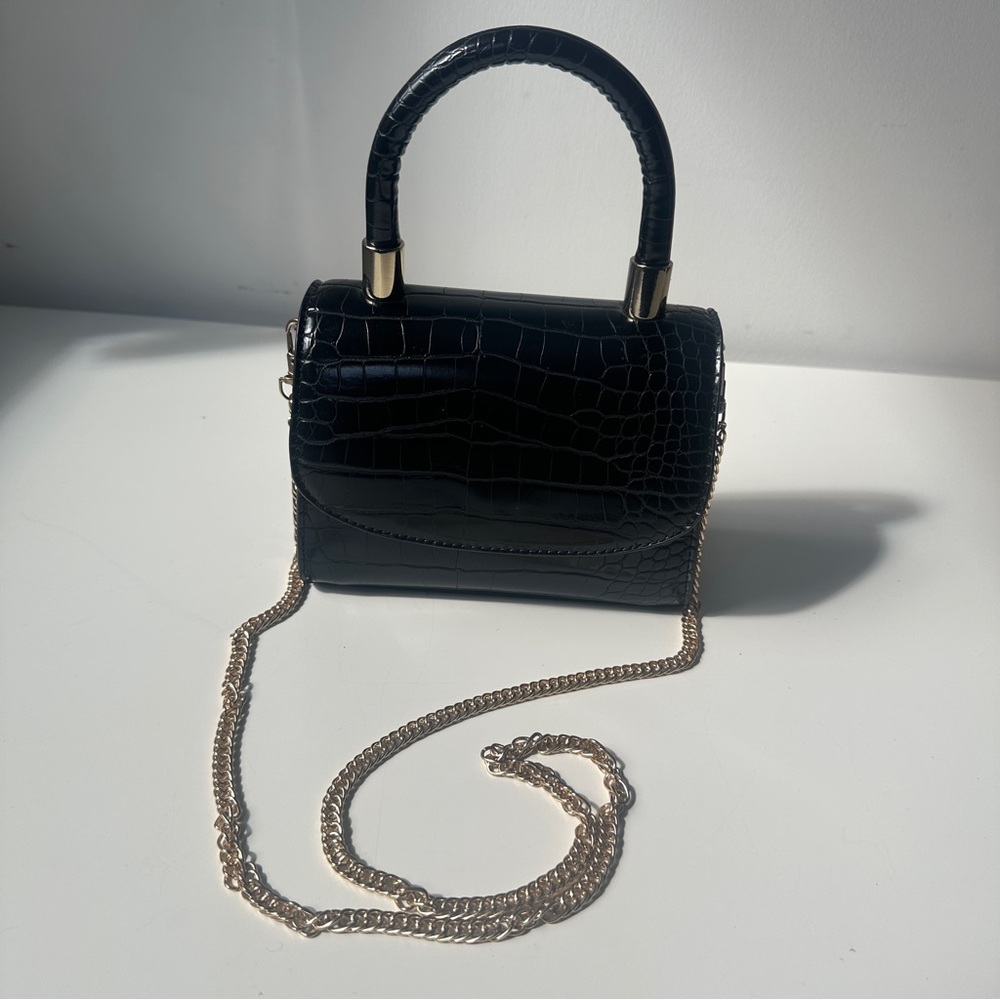 Elegant Black Crocodile-Embossed ALDO Handbag with Gold Details